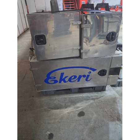 Ekeri skap (brukt)